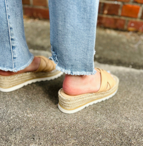 Cute & Simple Platform Sandals
